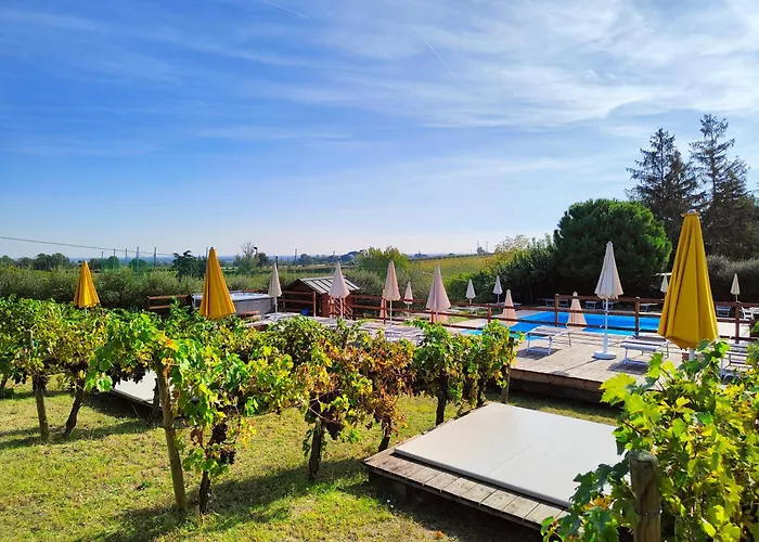 E Cantina La Sabbiona Agroturismo *